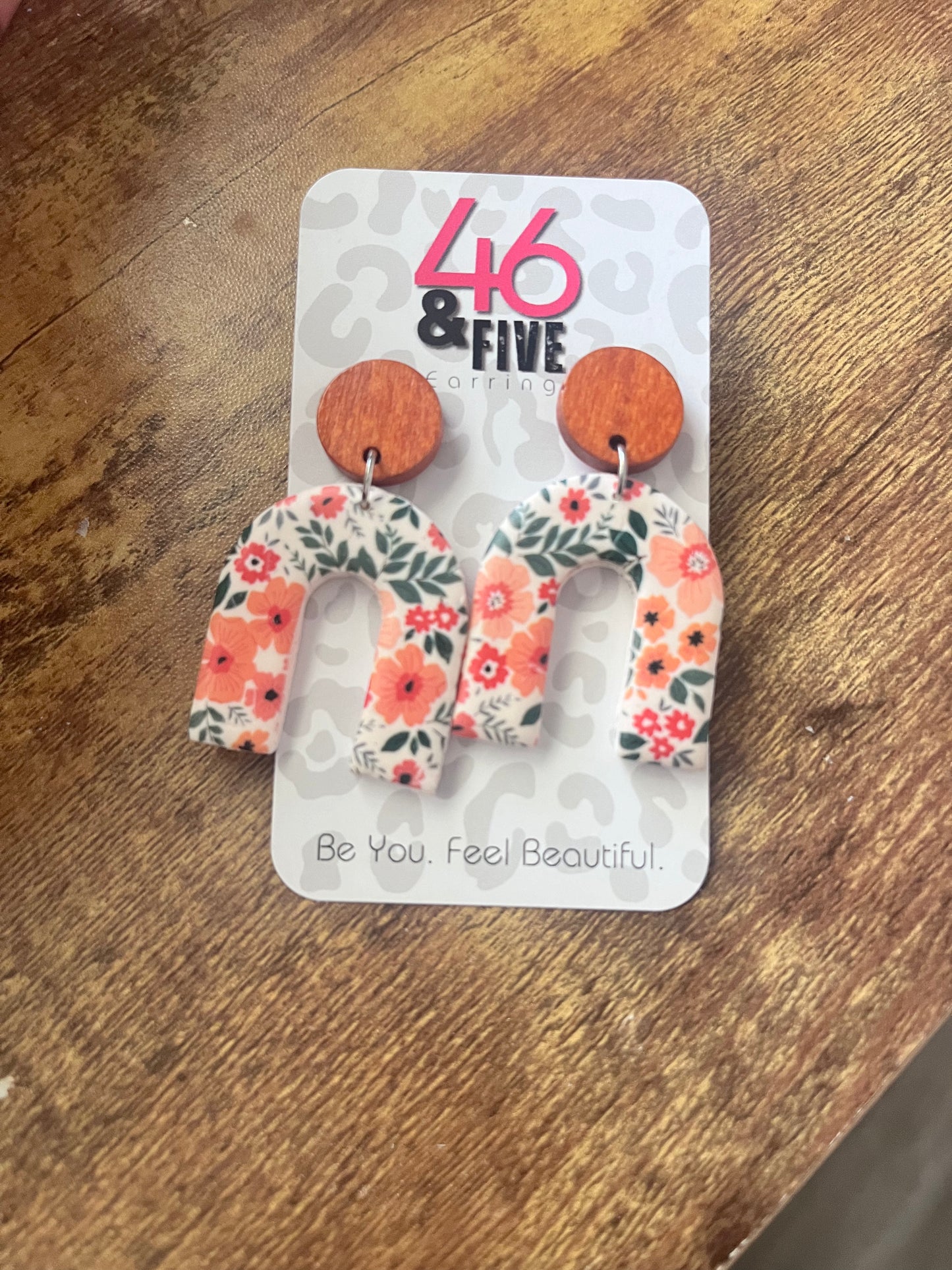 “Flora Vida”Wooden Topper Clay Earrings