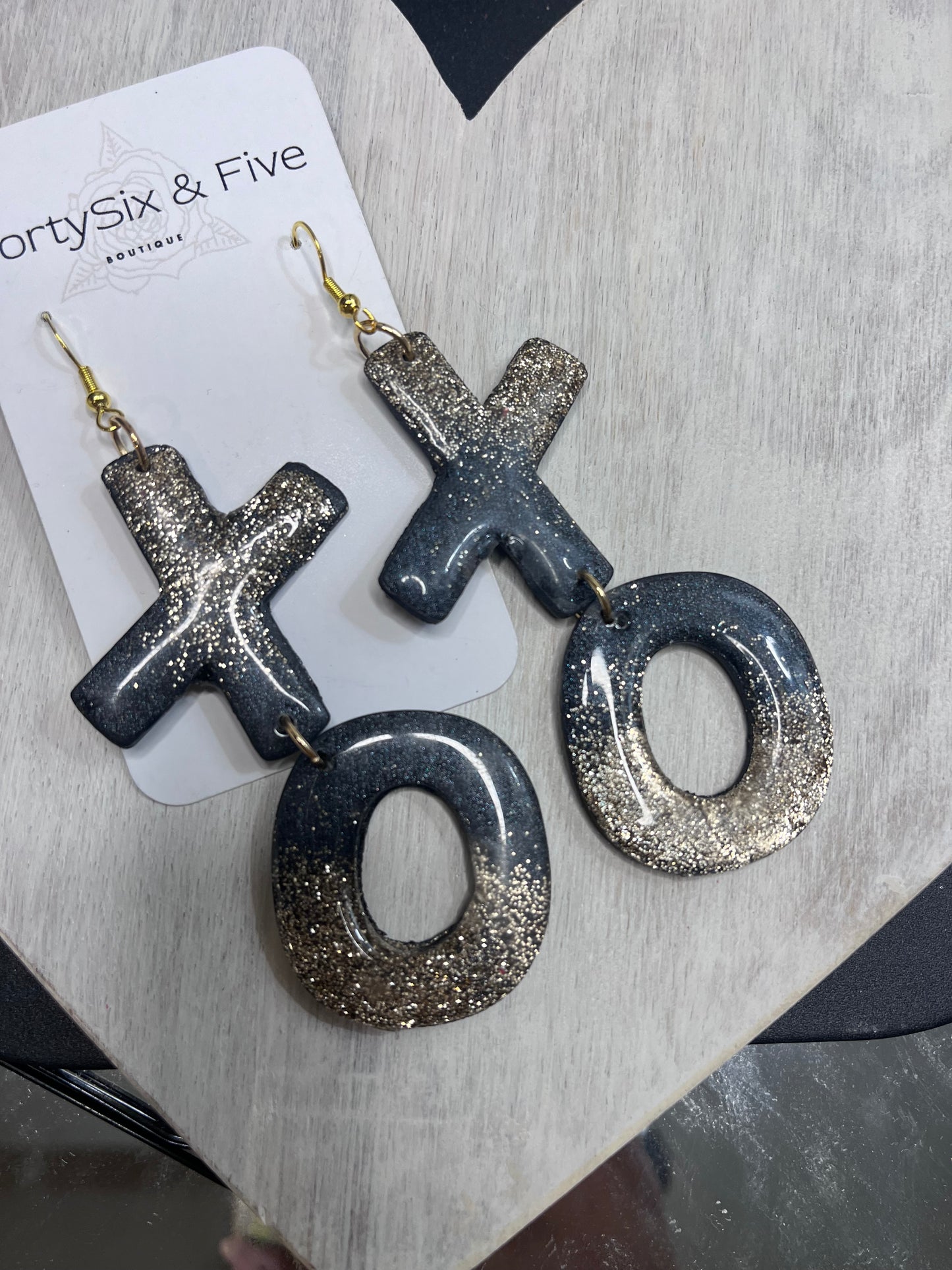 Black Valentine HEART EARRINGS