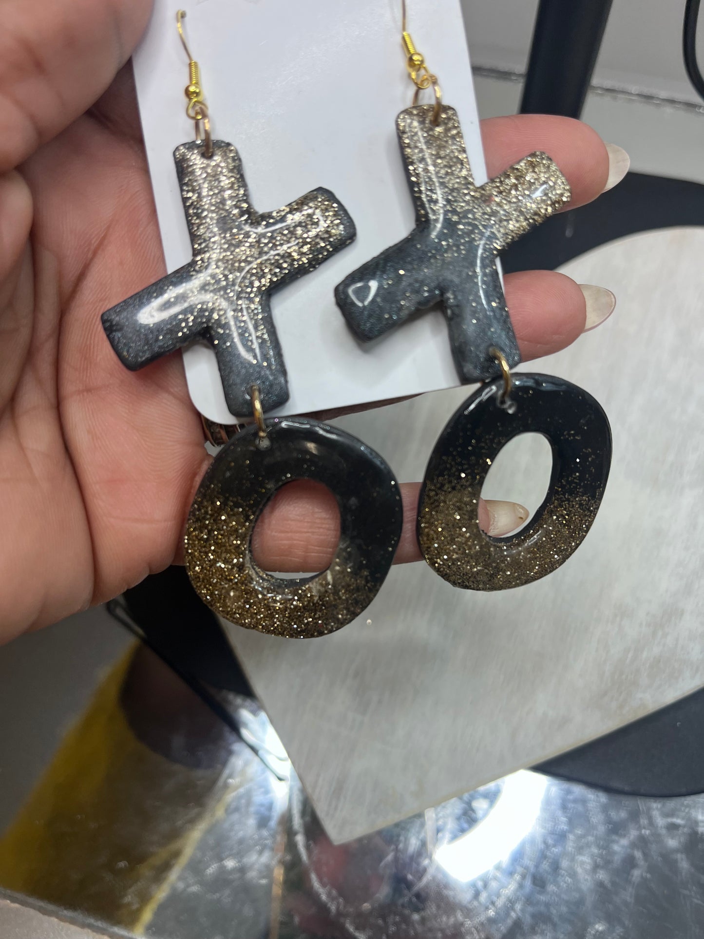 Black Valentine HEART EARRINGS