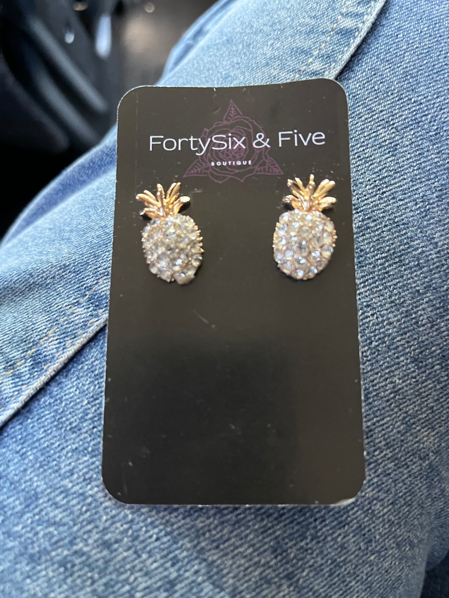 Be a pineapple studs hi