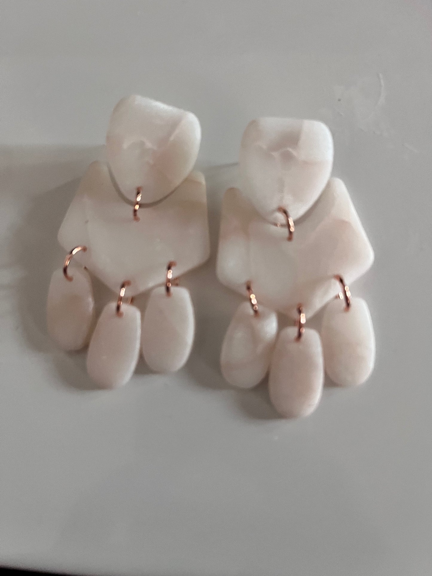 Jada translucent dangle