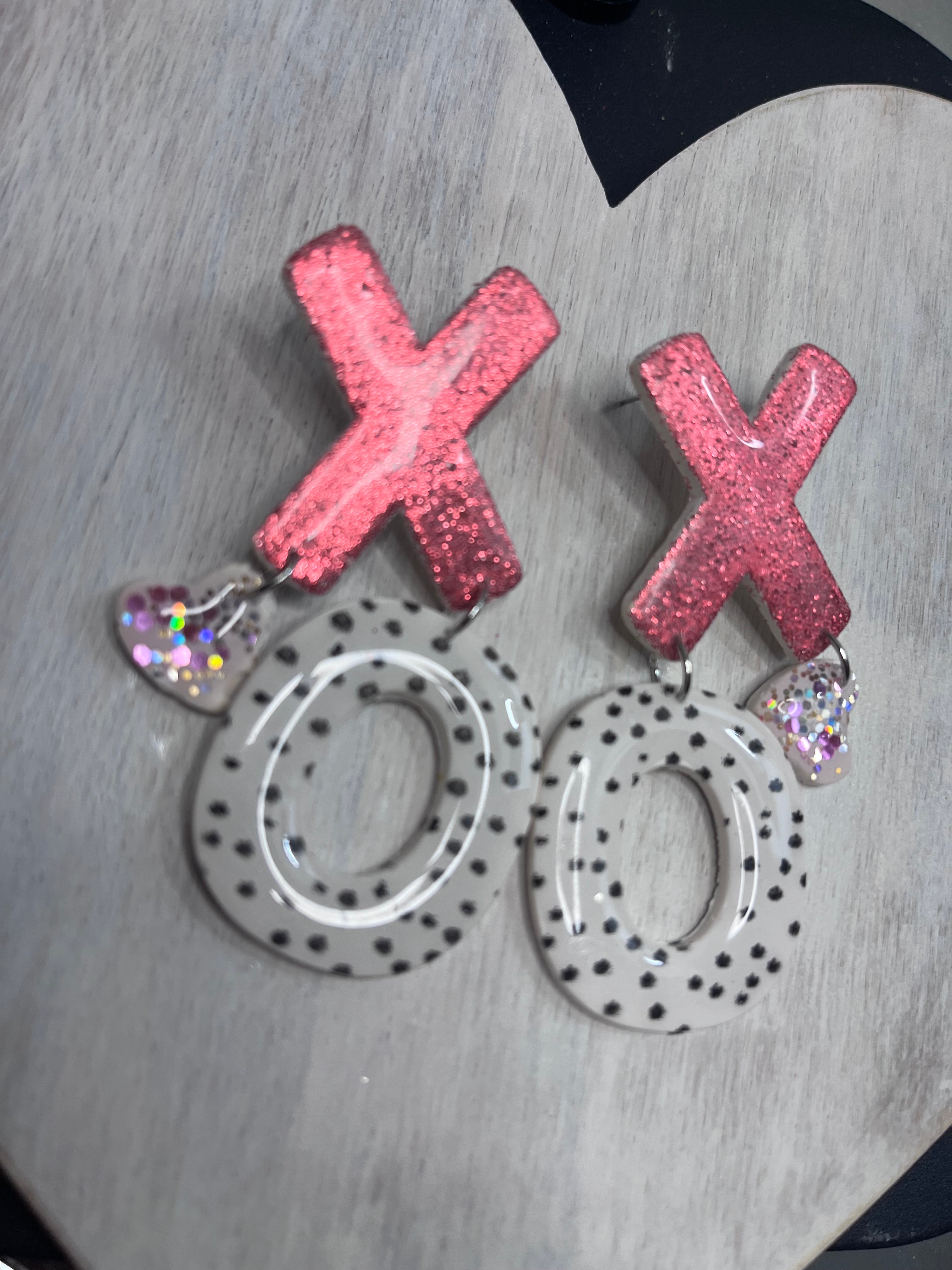 Pink Glittery XO II Valentine HEART EARRINGS