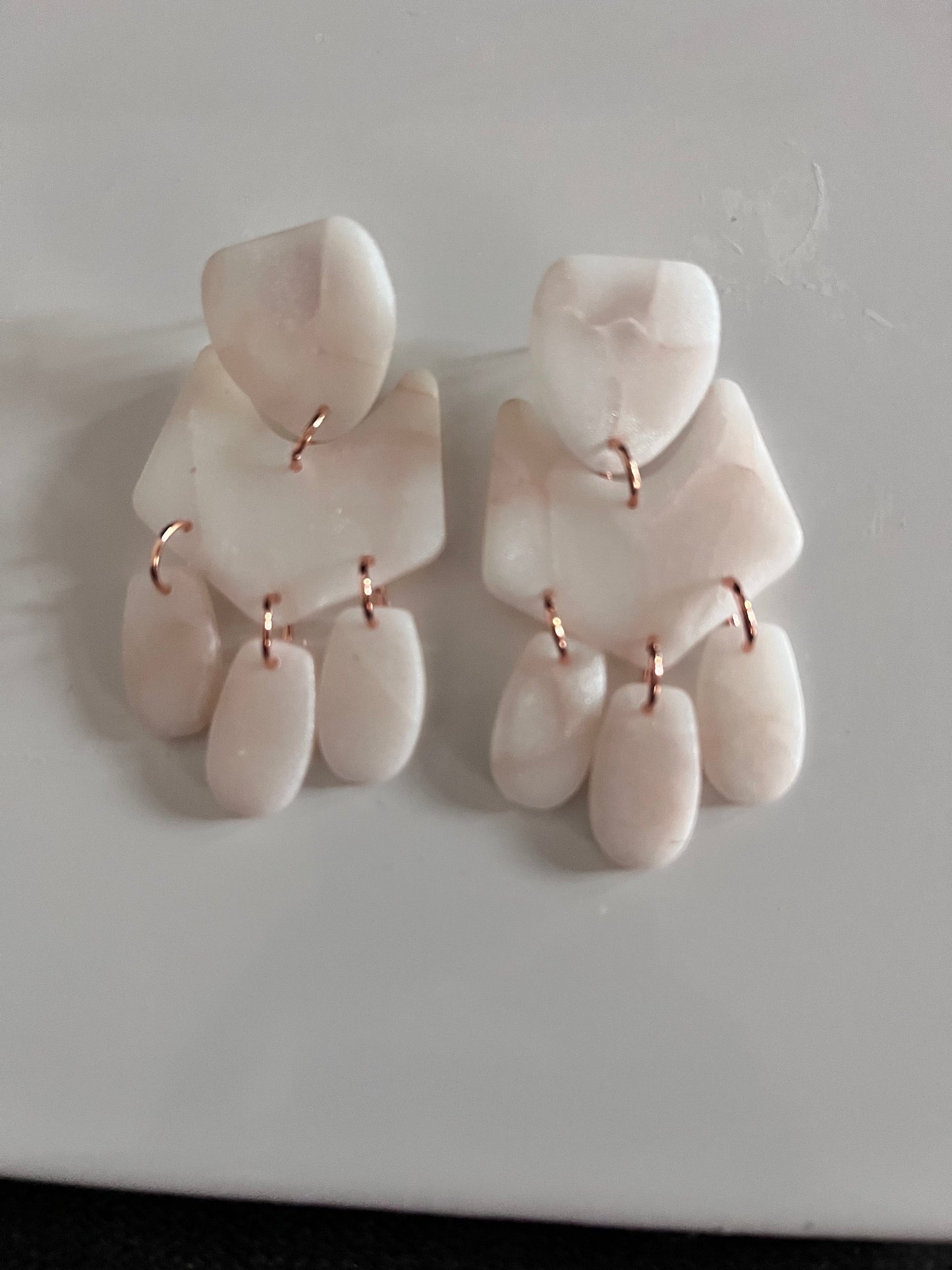 Jada translucent dangle