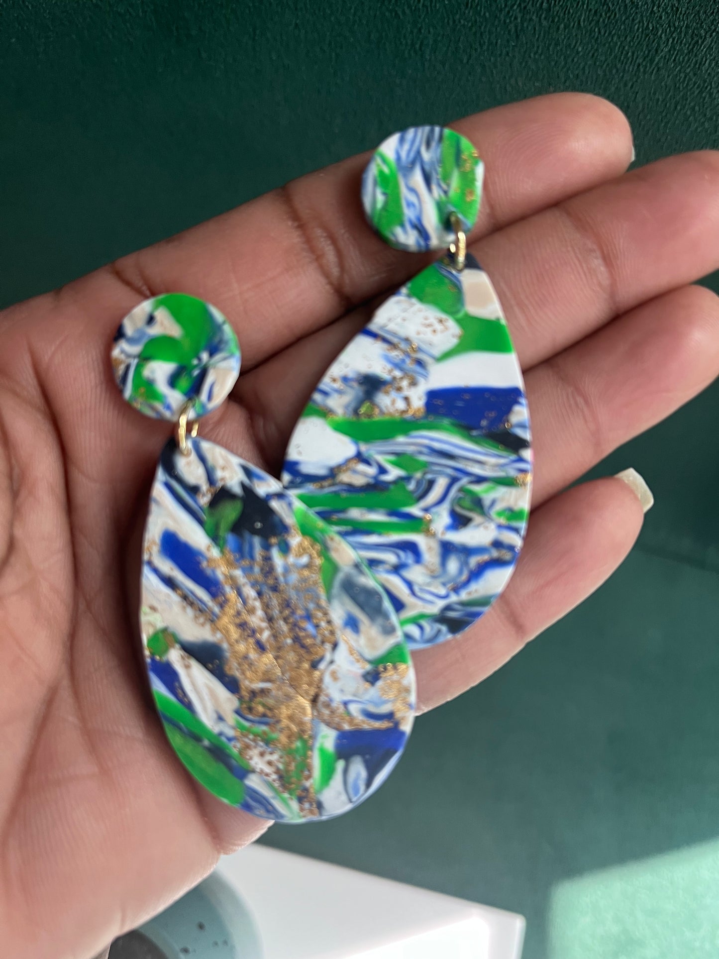 Patterned marble blue teardrops