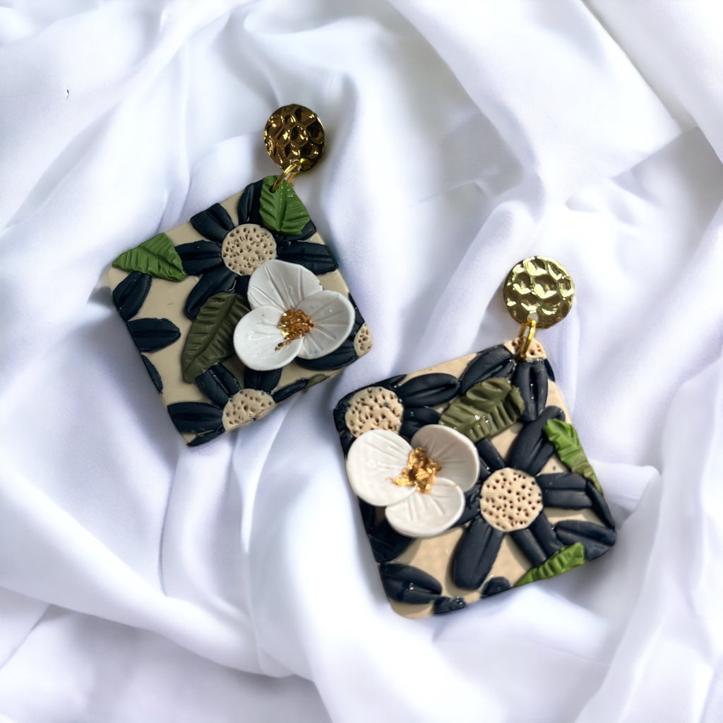 Botanical Aerie