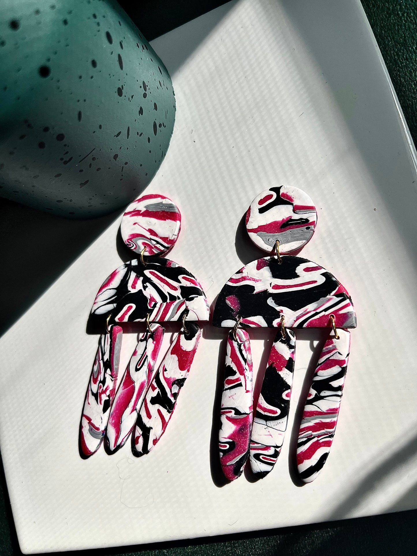 Patterned marble hot pink dangles