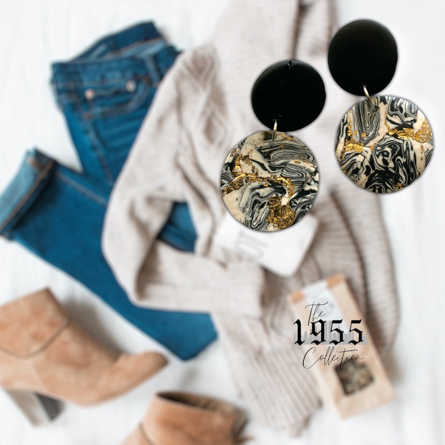 Black moon Dangle earrings 1955