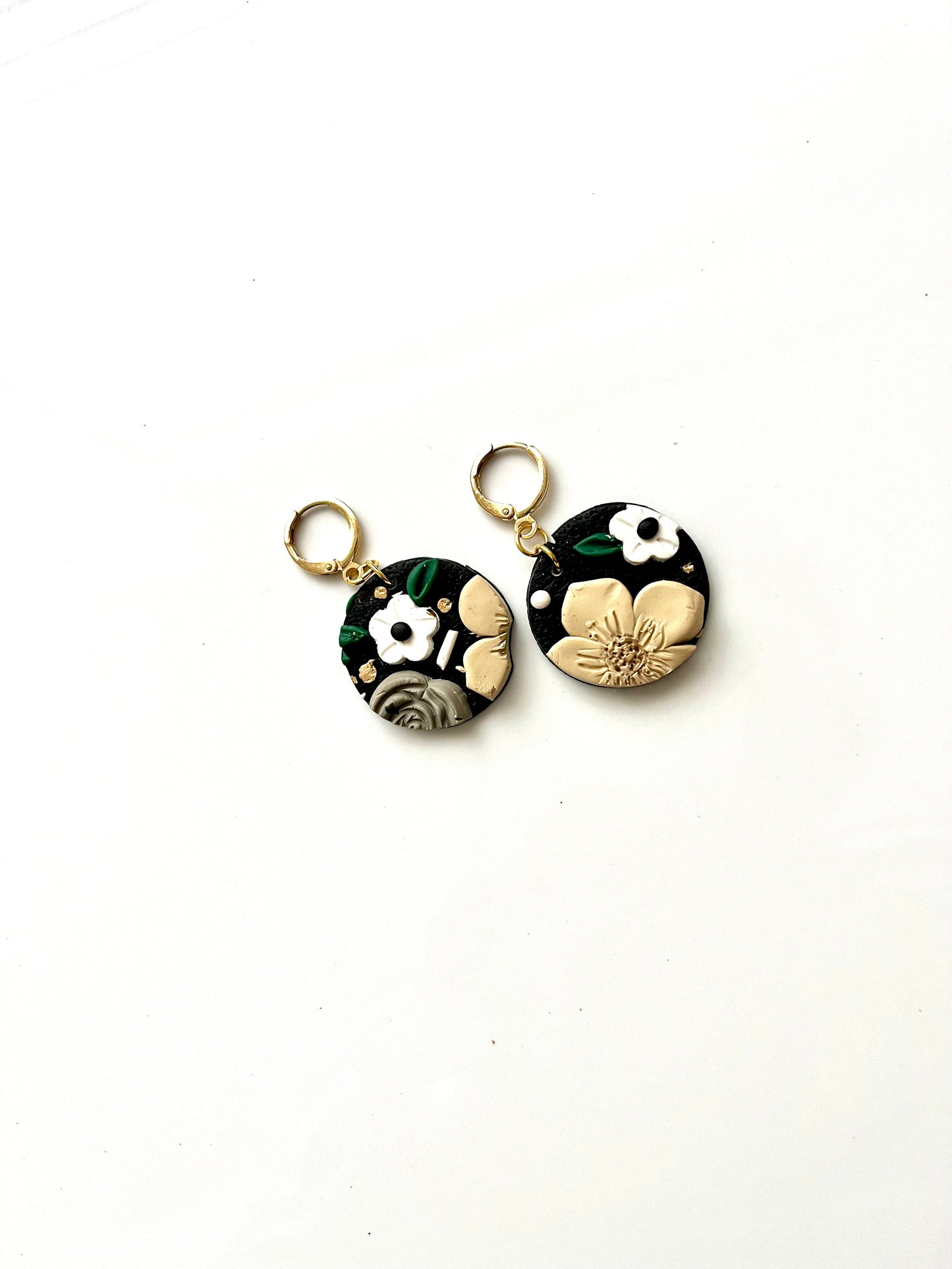 BLACK mini FLORAL EARRINGS