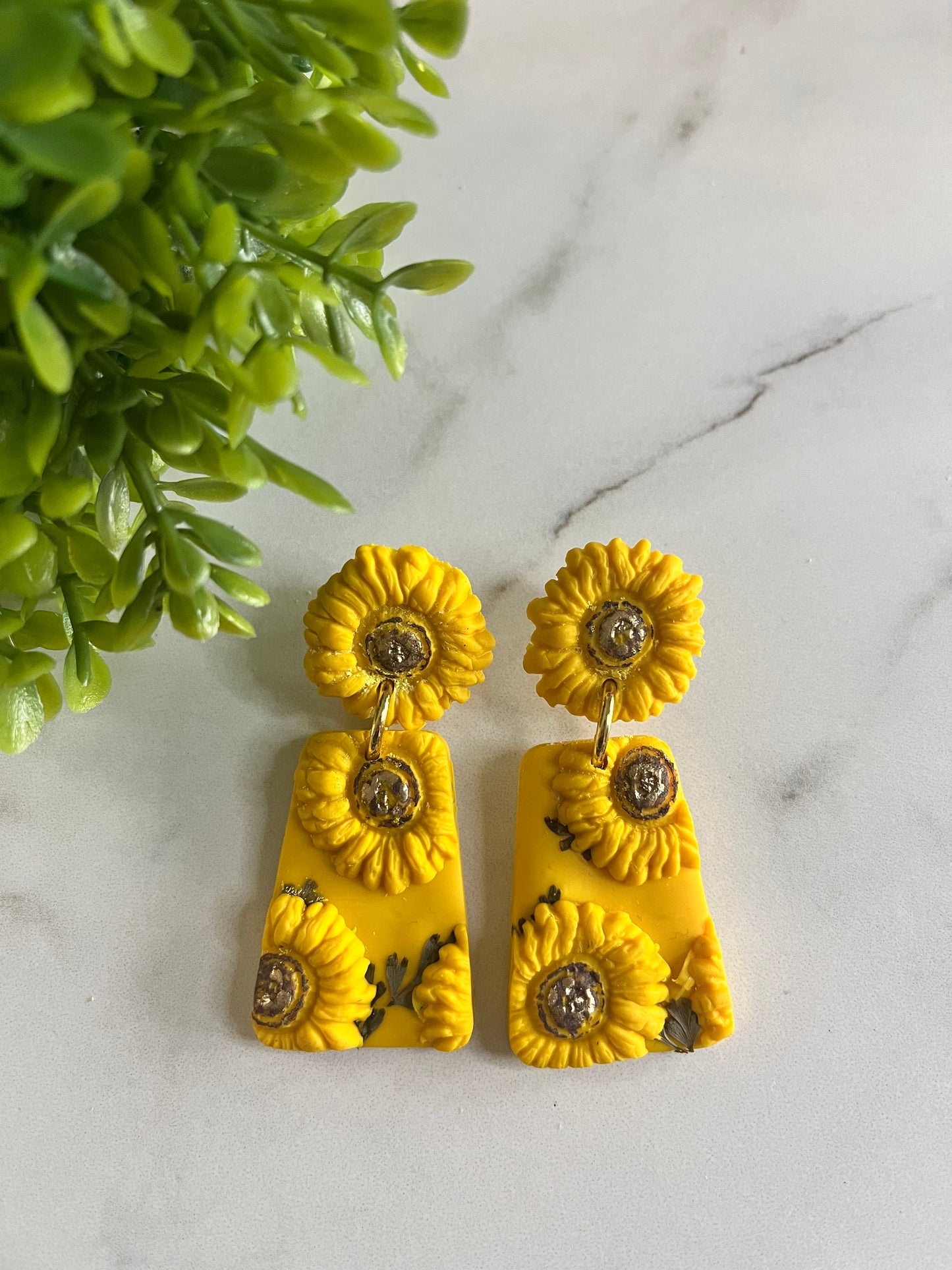 Sunshine sunflower Fall Earrings  1955