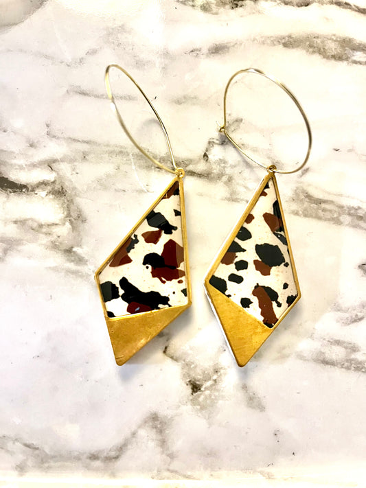 Gold rimmed geometric Earrings  ( black)1955
