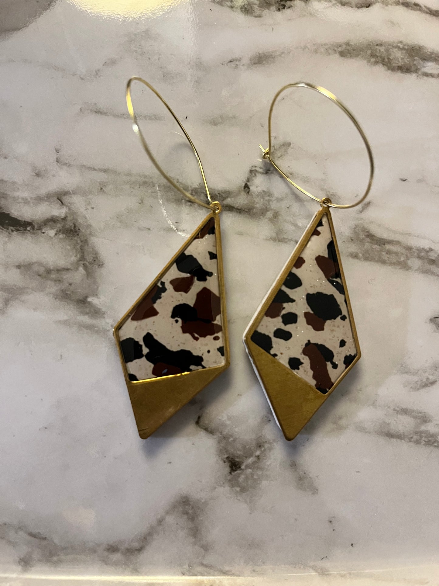 Gold rimmed geometric Earrings  ( black)1955