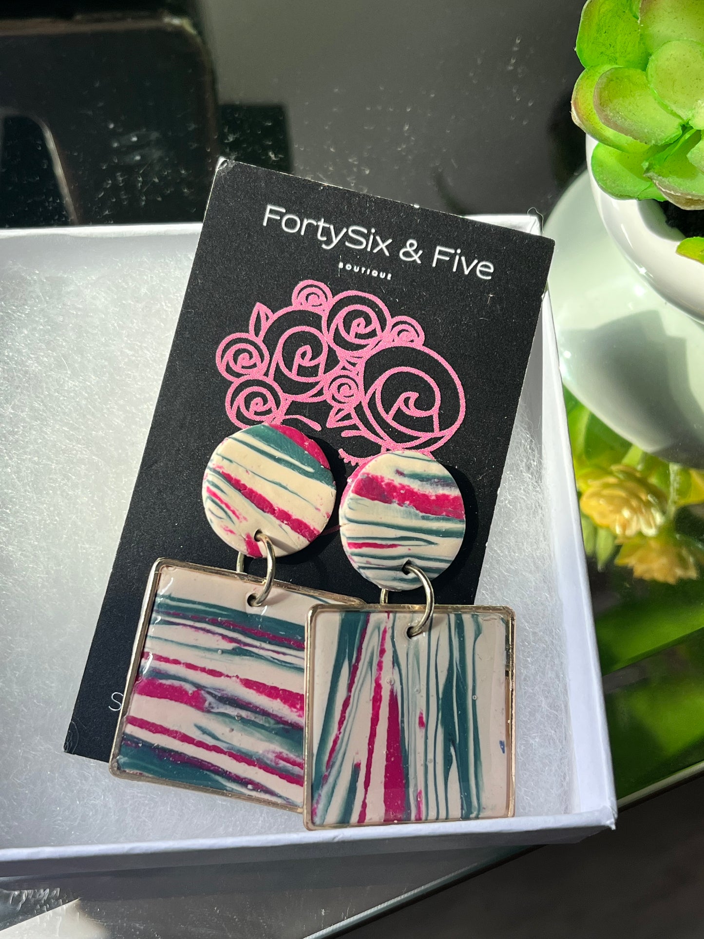 Buy 5 for $50 Earrings 1955