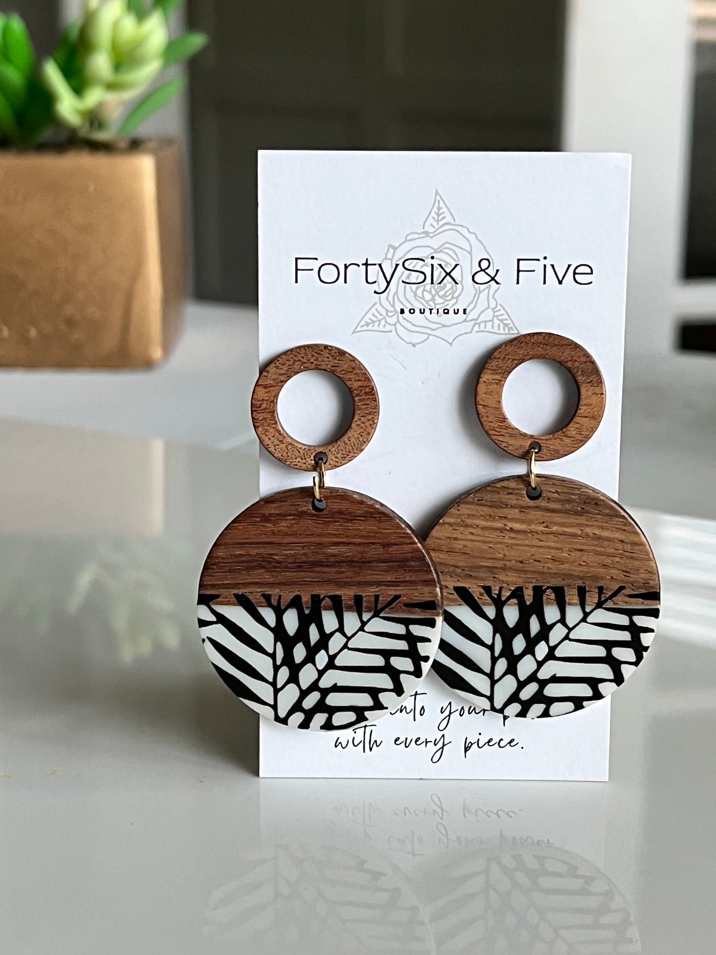 Wooden infinity Earrings  1955