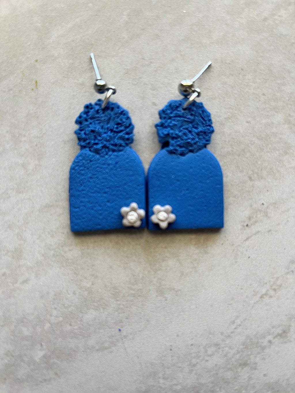 Flower embellished hats Earrings 1955