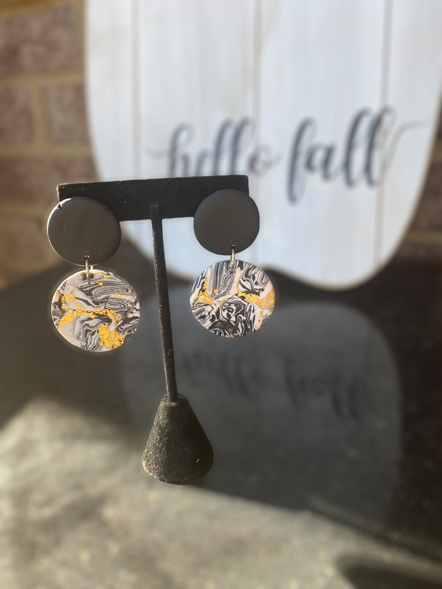 Black moon Dangle earrings 1955